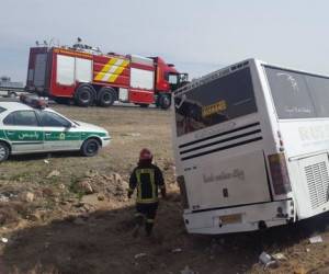 واژگونی اتوبوس