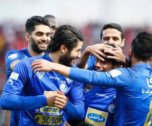 بازی استقلال و نساجی