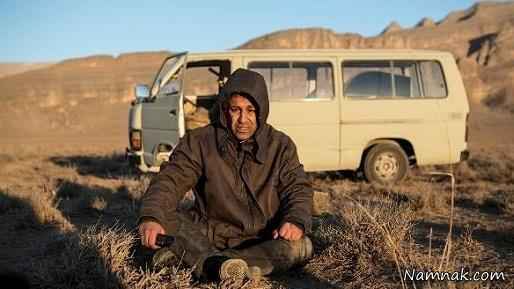 محسن تنابنده تنابنده سوار موتور در بیابان