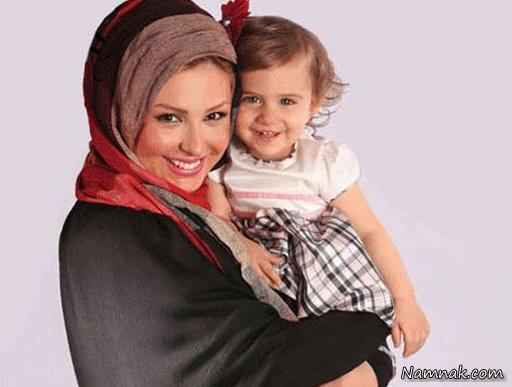 بازیگر سینما کودک در آغوش نیوشا ضیغمی