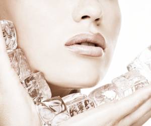 یخ آرایشی