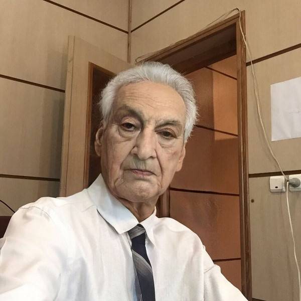 ارژنگ امیرفضلی 