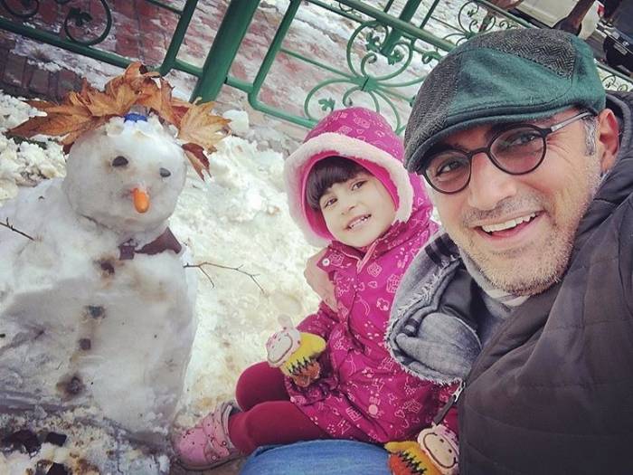 عکس برفی کوروش سلیمانی و دخترش کوروش سلیمانی و دخترش