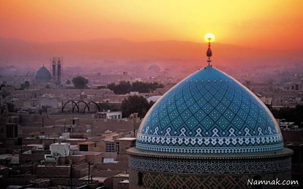 رفت و آمد روی سقف مسجد عبور فرد حائض از سقف مسجد