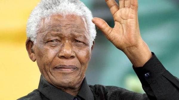 نلسون ماندلا 