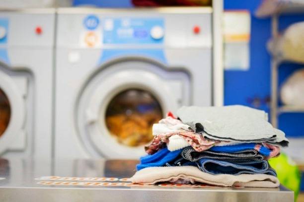 ویروس کرونا در لباس