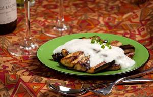 بادمجان با سس ماست