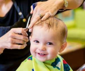 آرایشگاه بردن کودک