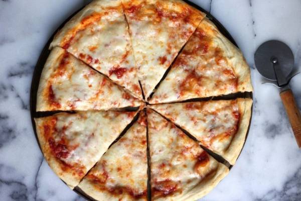 طرز تهیه پیتزا نیویورکی طرز تهیه پیتزا