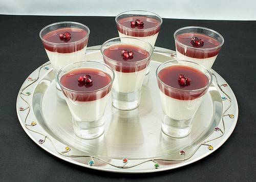 دسر کاسترد با انار دسر کاسترد