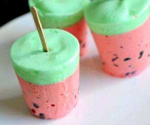 بستنی هندوانه