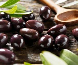 مخلوط زیتون پخته مزه دار