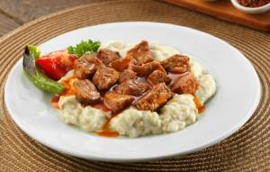 گوشت بره و پوره بادمجان