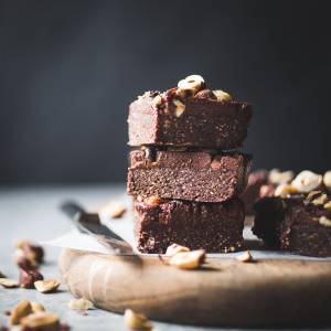 براونی فندقی بدون آرد