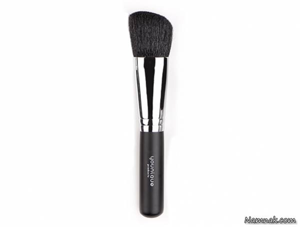 blush brush