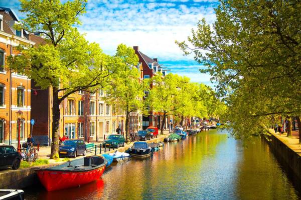 کمبود مجرم در هلند