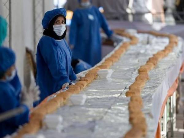 ساندویج 1500 متری در پارک ملت